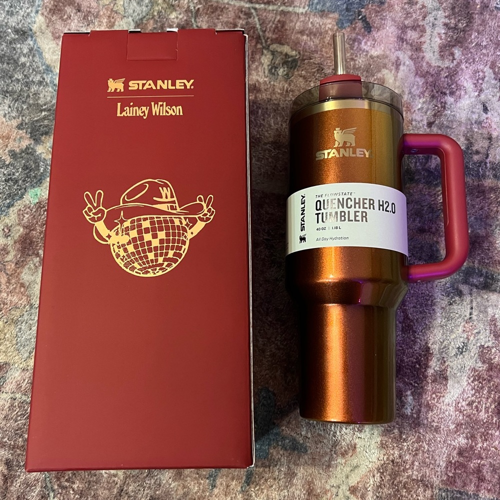 Brand New in Box Stanley 40 oz Lainey Wilson’s Country Gold
